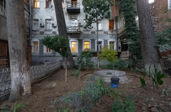 ქირავდება 3 ოთახიანი ბინა 60მ² 1/5 სართ თბილისი