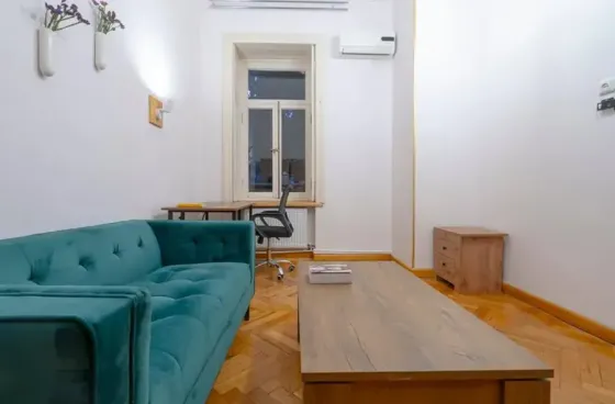 ქირავდება 3 ოთახიანი ბინა 60მ² 1/5 სართ თბილისი