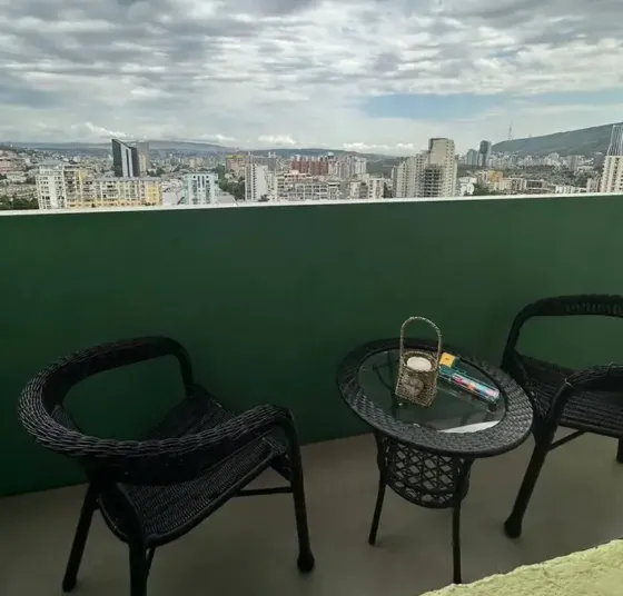 ქირავდება 3 ოთახიანი ბინა 70მ² 17/18 სართ თბილისი