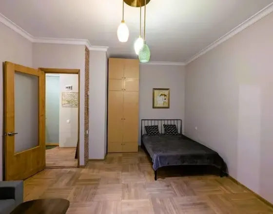 ქირავდება 1 ოთახიანი ბინა 50მ² 2/8 სართ თბილისი