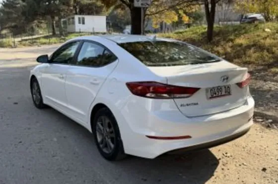 Hyundai Elantra 2017 თბილისი