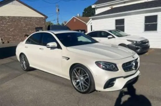 Mercedes E 4L 2018 Тбилиси