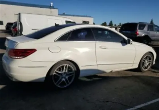 Mercedes E 3.5L 2014 Тбилиси