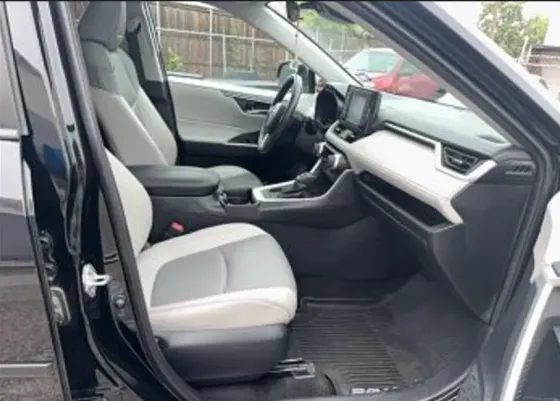 Toyota RAV4 2.5L 2019 Тбилиси