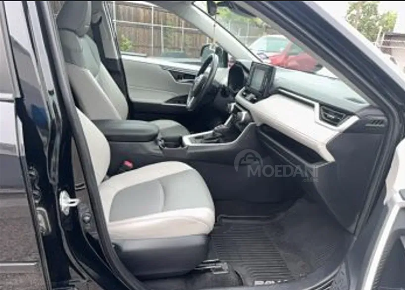 Toyota RAV4 2.5L 2019 Тбилиси - изображение 5