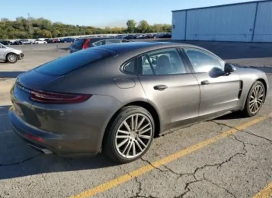 Porsche Panamera 2017 Тбилиси