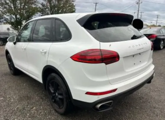 Porsche Cayenne 2016 Тбилиси