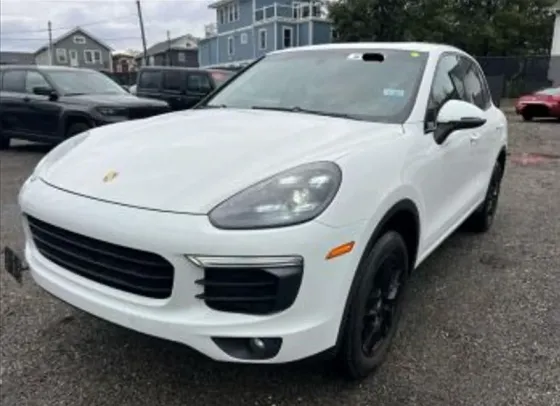 Porsche Cayenne 2016 Тбилиси