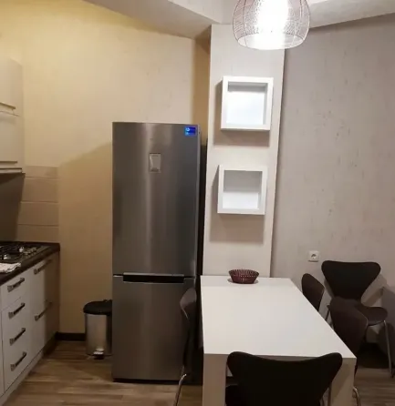 ქირავდება 2 ოთახიანი ბინა 55მ² 15/20 სართ თბილისი