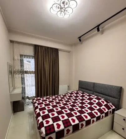 ქირავდება 2 ოთახიანი ბინა 65მ² 3/11 სართ თბილისი