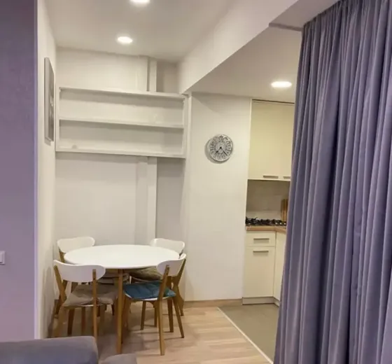 ქირავდება 2 ოთახიანი ბინა 60მ² 10/16 სართ თბილისი