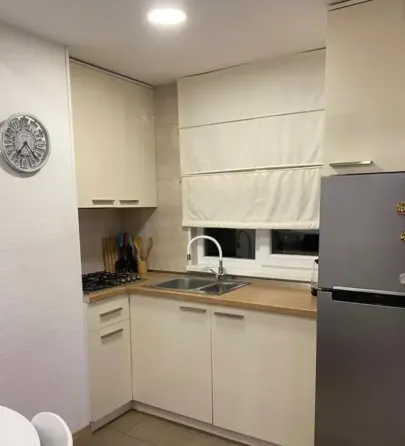 ქირავდება 2 ოთახიანი ბინა 60მ² 10/16 სართ თბილისი