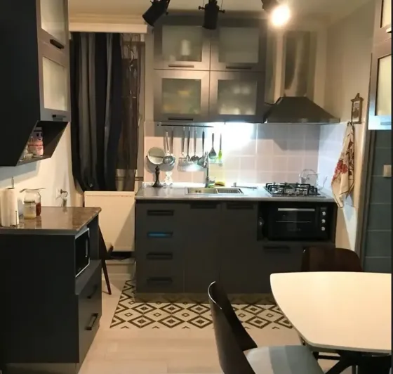 Продам 2-комн. квартиру 33м² 1/4 эт. Тбилиси