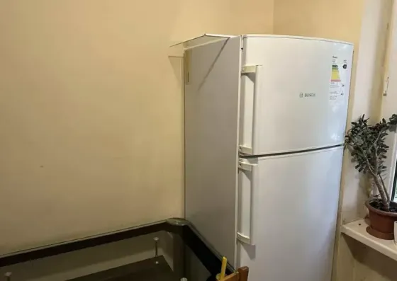 ქირავდება 2 ოთახიანი ბინა 45მ² 5/5 სართ თბილისი