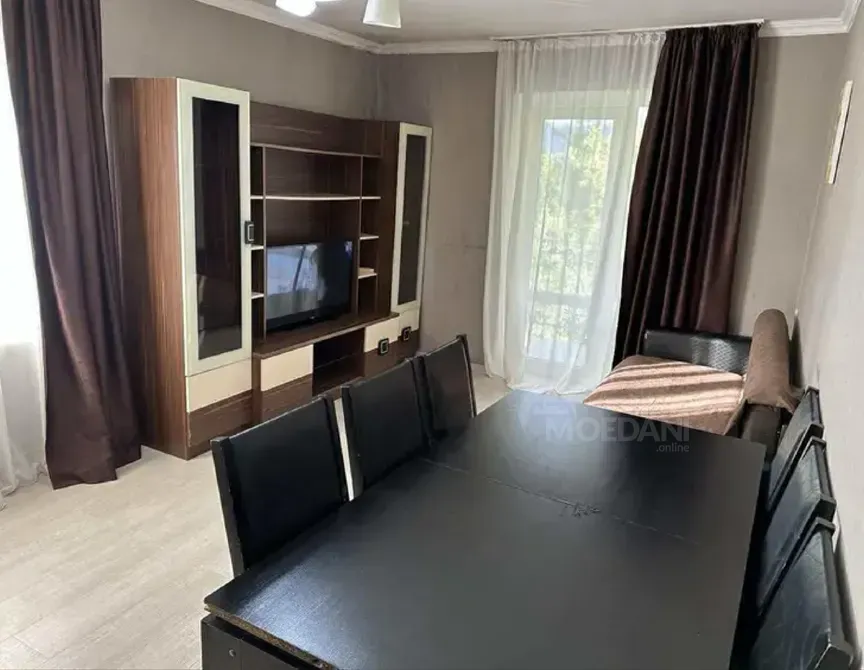 ქირავდება 2 ოთახიანი ბინა 45მ² 5/5 სართ თბილისი - photo 1