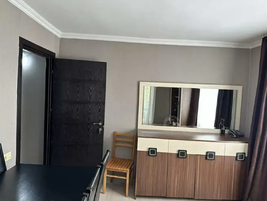 ქირავდება 2 ოთახიანი ბინა 45მ² 5/5 სართ თბილისი - photo 5