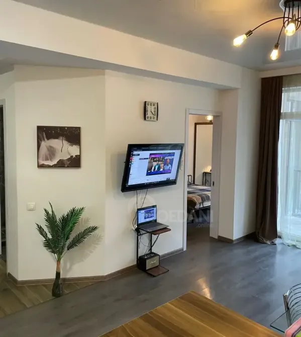 ქირავდება 2 ოთახიანი ბინა 60მ² 2/9 სართ თბილისი - photo 5