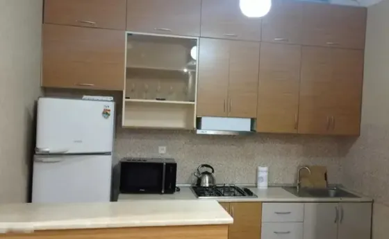 ქირავდება 2 ოთახიანი ბინა 60მ² 9/11 სართ თბილისი