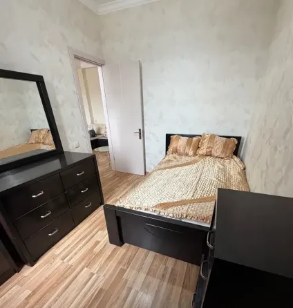 ქირავდება 2 ოთახიანი ბინა 45მ² 2/9 სართ თბილისი