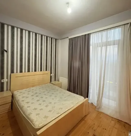 ქირავდება 3 ოთახიანი ბინა 51მ² 11/12 სართ თბილისი