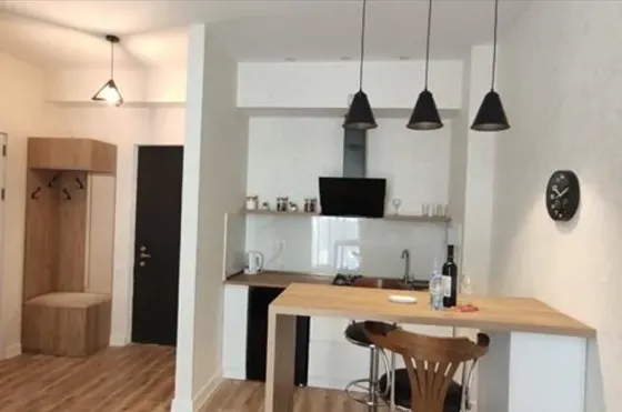 Сдам 2-комн. квартиру на сутки в Тбилиси  44м² 4/11 эт. Тбилиси