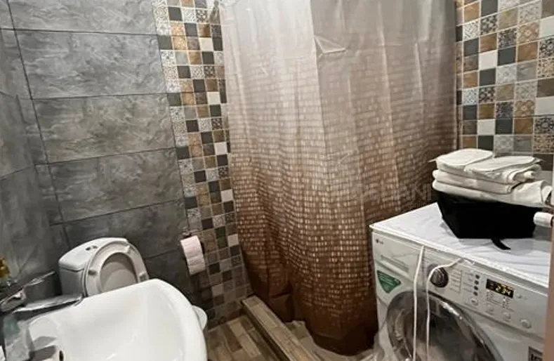 Сдам 2-комн. квартиру на сутки в Тбилиси  55м² 11/11 эт. Тбилиси - изображение 2