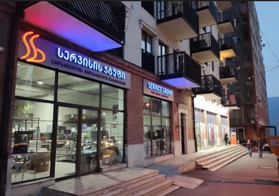 Сдам 1-комн. квартиру на сутки в Тбилиси  40м² 4/13 эт. Тбилиси - изображение 1