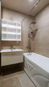 Сдам 3-комн. квартиру на сутки в Тбилиси  75м² 12/13 эт. Тбилиси