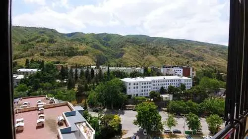 Сдам 3-комн. квартиру на сутки в Тбилиси  75м² 12/13 эт. Тбилиси - изображение 6