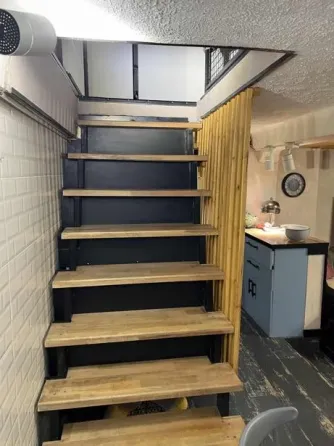 Apartments For Sale five-room 121м² 1/5 floor Tbilisi