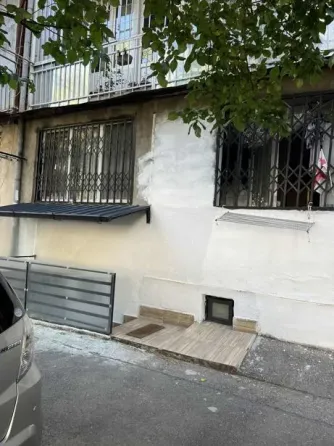 Apartments For Sale five-room 121м² 1/5 floor Tbilisi