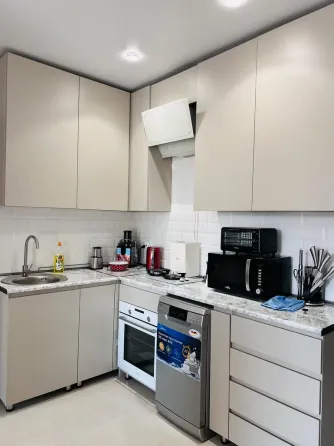 ქირავდება 3 ოთახიანი ბინა 65მ² 2/7 სართ თბილისი