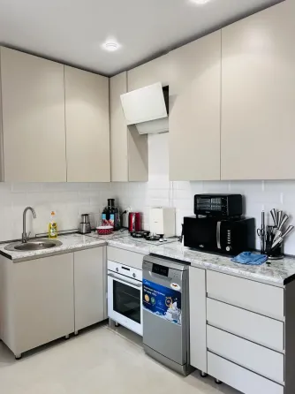 ქირავდება 3 ოთახიანი ბინა 65მ² 2/7 სართ თბილისი