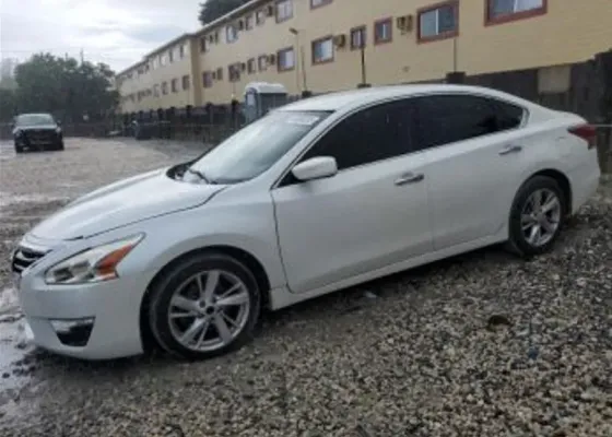 Nissan Altima 2015 Тбилиси