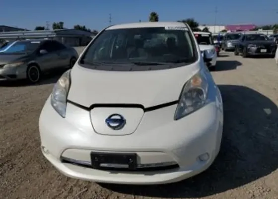Nissan Leaf 2016 Тбилиси