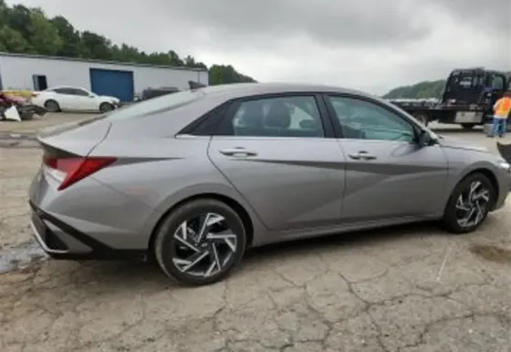 Hyundai Elantra 2024 Тбилиси