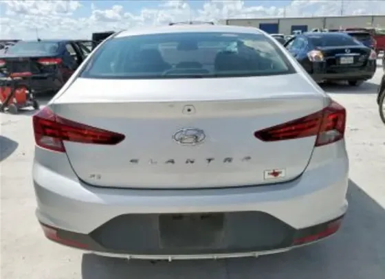Hyundai Elantra 2019 Тбилиси