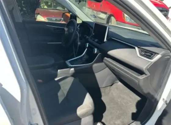 Toyota RAV4 2.5L 2023 Тбилиси