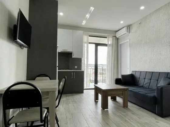 ქირავდება 3 ოთახიანი ბინა 65მ² 10/12 სართ თბილისი