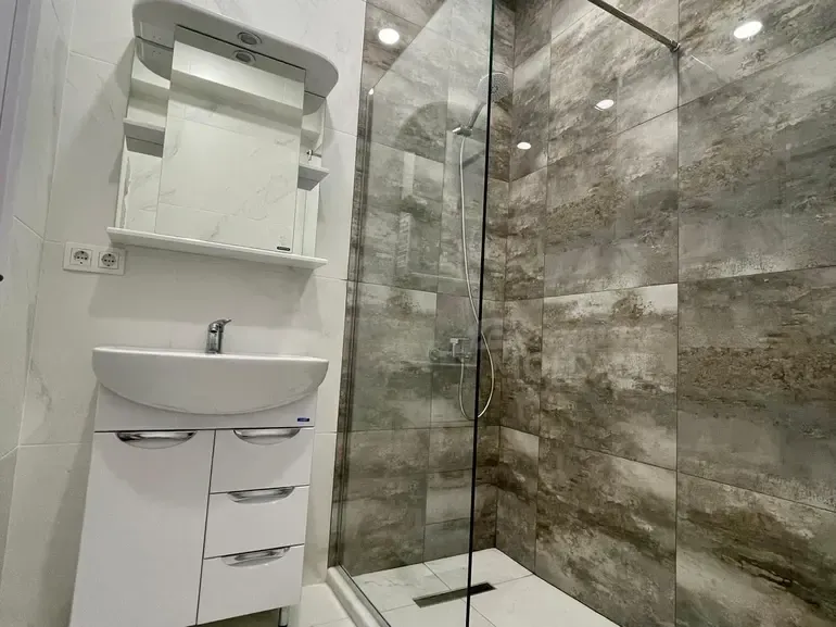 ქირავდება 3 ოთახიანი ბინა 65მ² 10/12 სართ თბილისი - photo 10