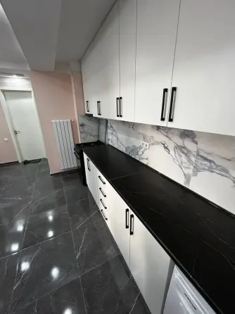 ქირავდება 3 ოთახიანი ბინა 75მ² 3/8 სართ თბილისი