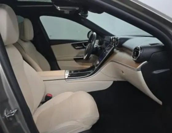Mercedes C 2L 2022 Тбилиси