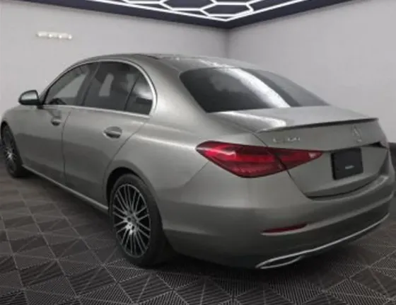 Mercedes C 2L 2022 Тбилиси