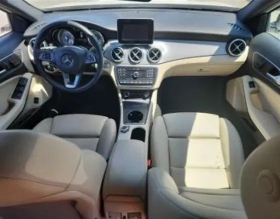 Mercedes GLA 2L 2017 Тбилиси