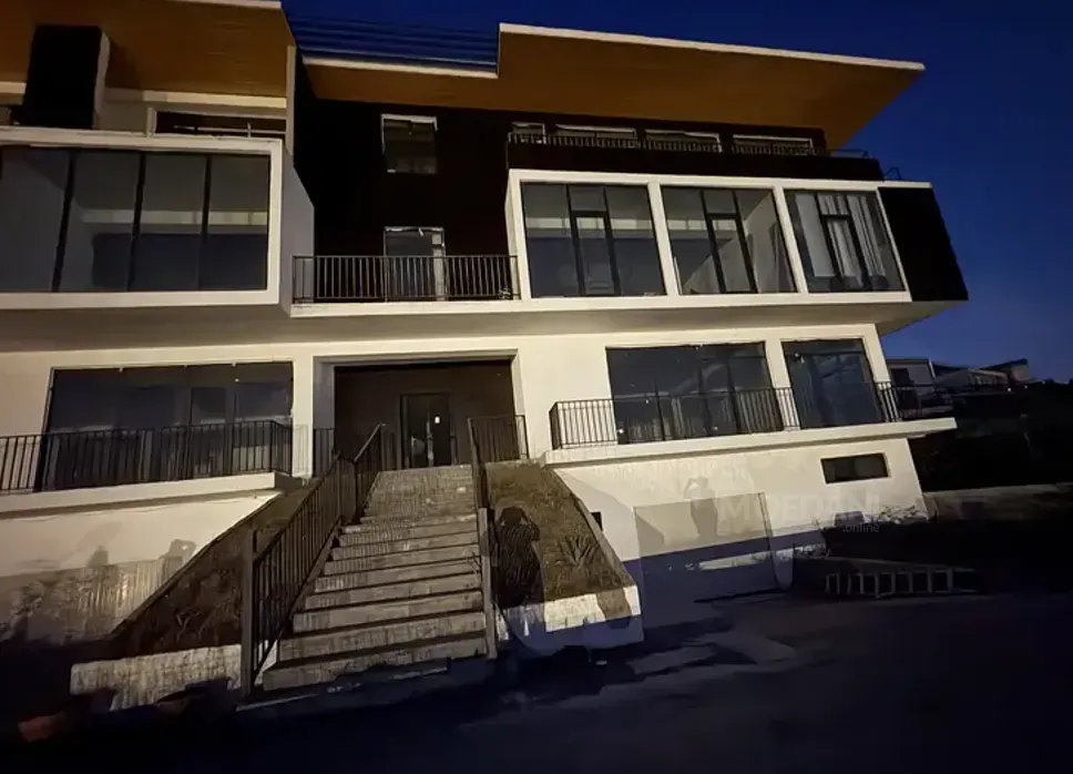 Apartments For Sale three-room 70м² 3/3 floor Tbilisi - photo 1