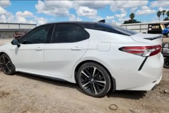 Toyota Camry 2.5L 2019 Тбилиси