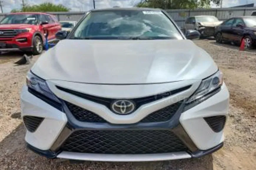 Toyota Camry 2.5L 2019 Тбилиси - изображение 1
