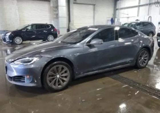 Tesla Model S 2016 Тбилиси
