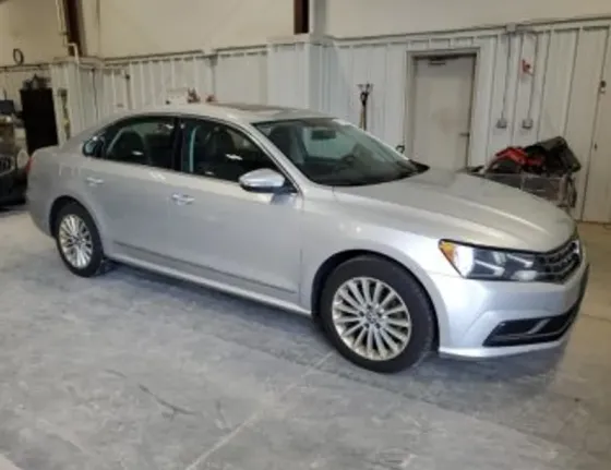 Volkswagen Passat 1.8 2016 Тбилиси