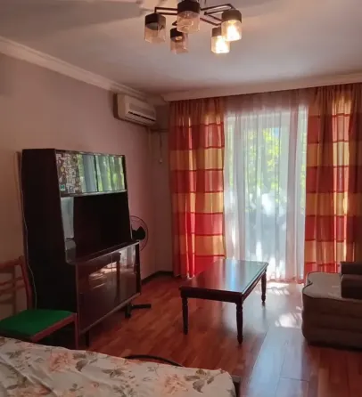 Apartments For Rent one-room 42м² 3/5 floor Tbilisi
